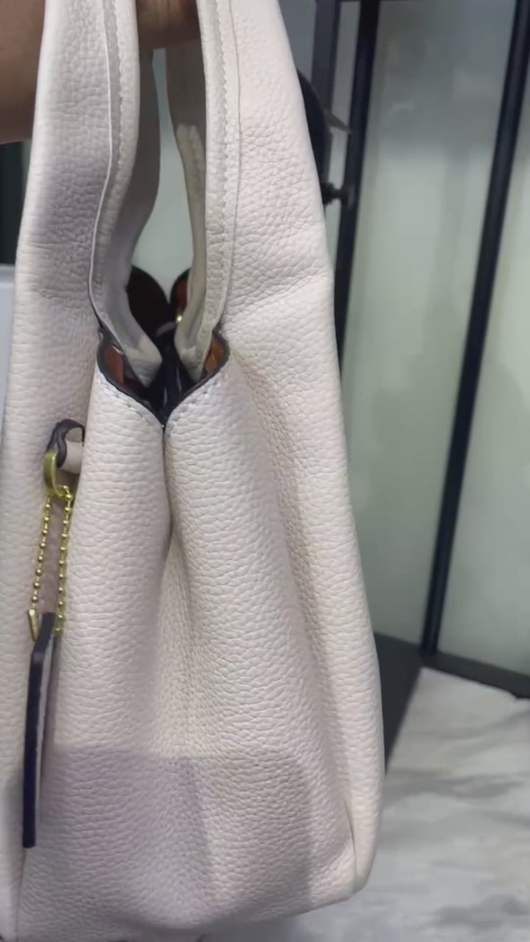 CH Lana Shoulder Bag