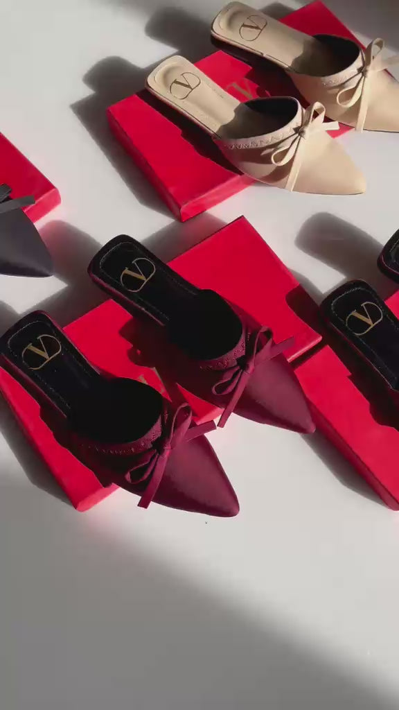 VO Bow Pointed Flat Mule