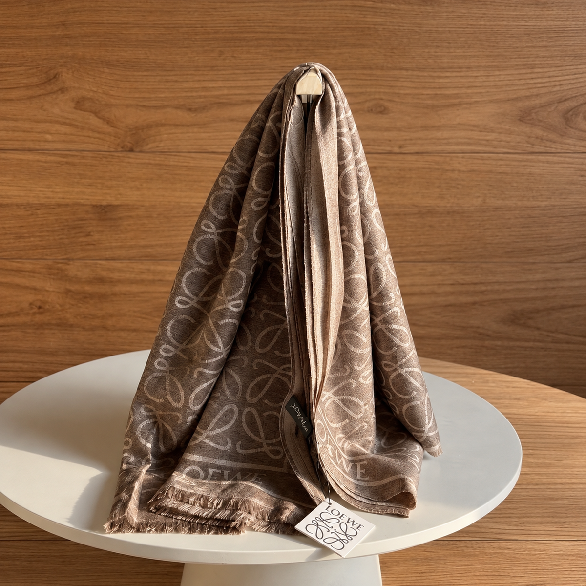 LE Scarf