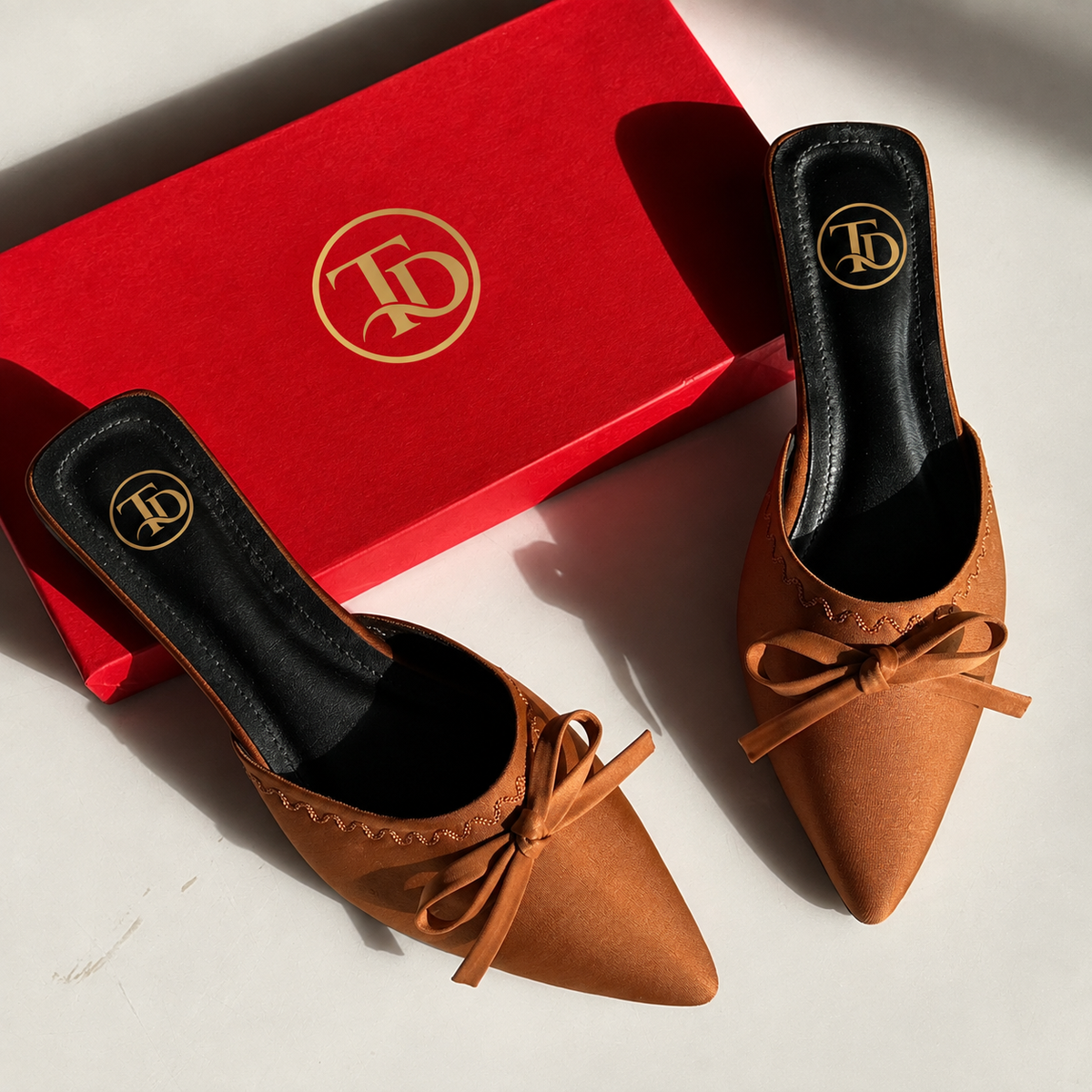 VO Bow Pointed Flat | 15% OFF