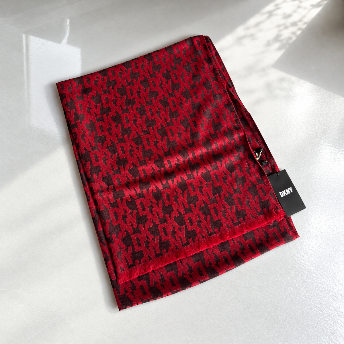 DY Scarf